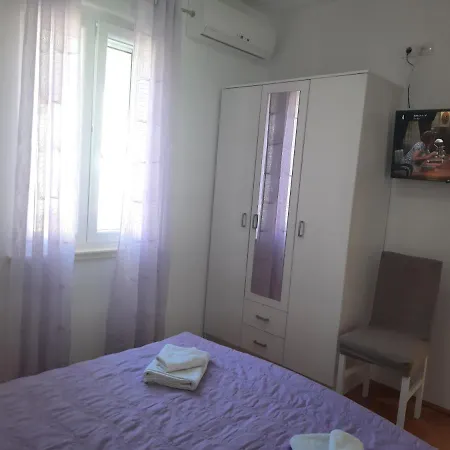 Beba Komiža