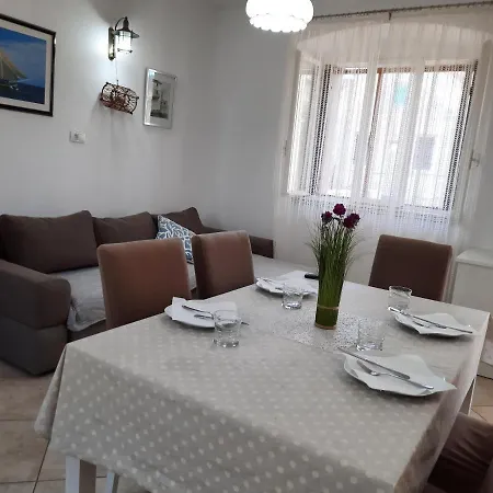 Beba Apartman Komiža