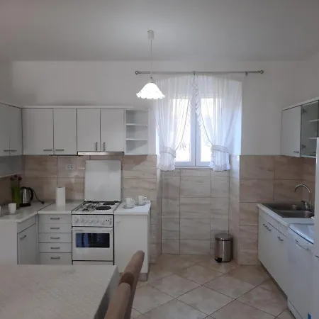 Beba Apartman Komiža