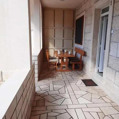 Beba Apartman Komiža