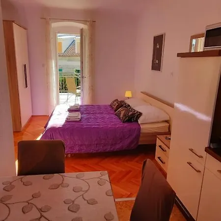 Beba Apartman Komiža