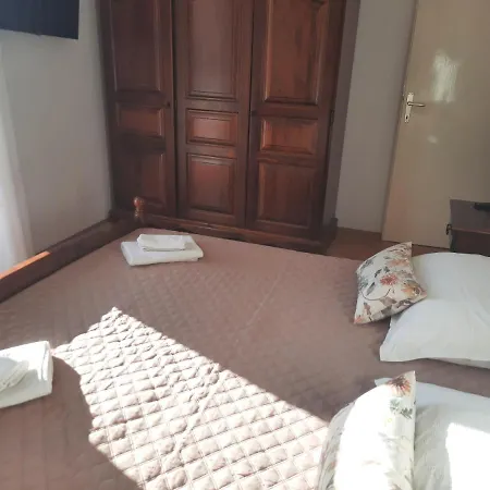 Beba Apartman Komiža